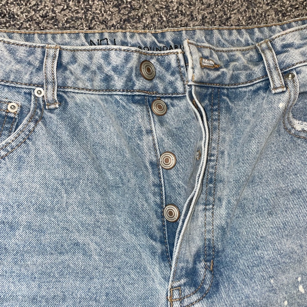✨2 for $25 Light wash jeans - Picture 2 of 5